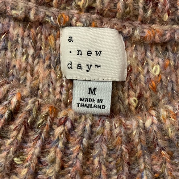 A new day crewneck knit sweater - Picture 8 of 13